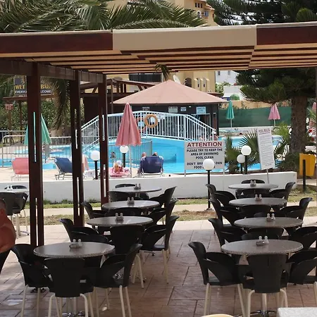 Apartahotel Astreas