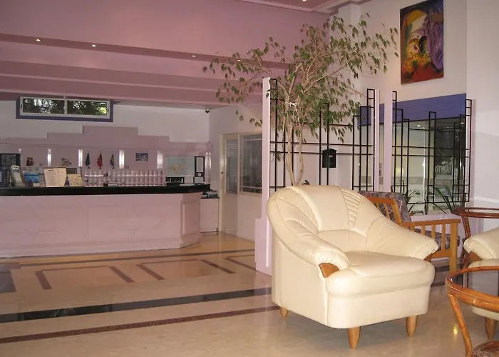 Astreas Aparthotel 3*